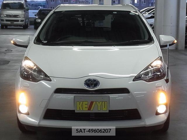 Toyota AQUA 2012-12 221777-4