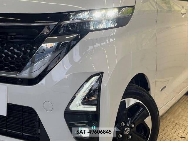 Nissan ROOX 2021-07 363125-12