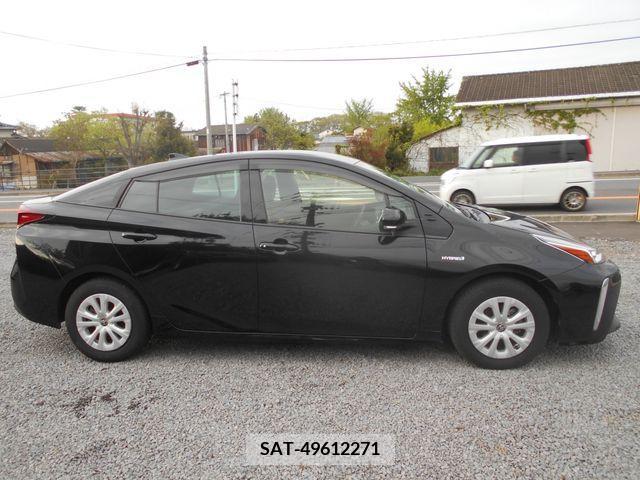 Toyota PRIUS 2019-11 228248-3