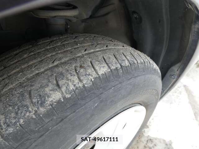 Nissan NOTE 2013-05 327075-17