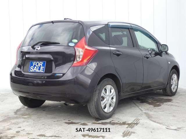 Nissan NOTE 2013-05 327075-5