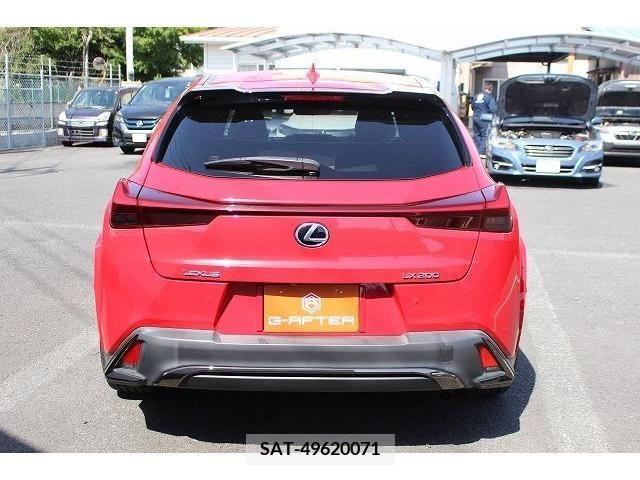 Lexus UX 2019-04 275909-8