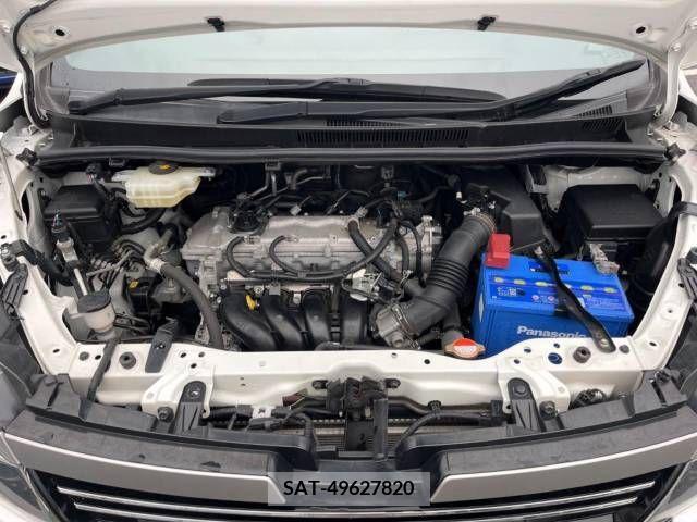 Toyota VOXY 2017-05 204136-19