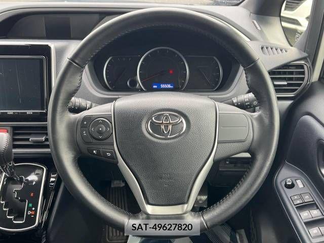Toyota VOXY 2017-05 204136-12