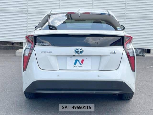 Toyota PRIUS 2017-03 393423-15