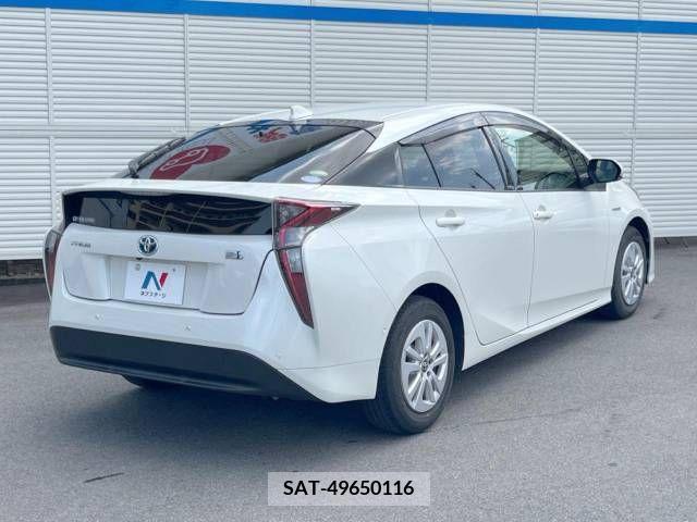 Toyota PRIUS 2017-03 393423-17
