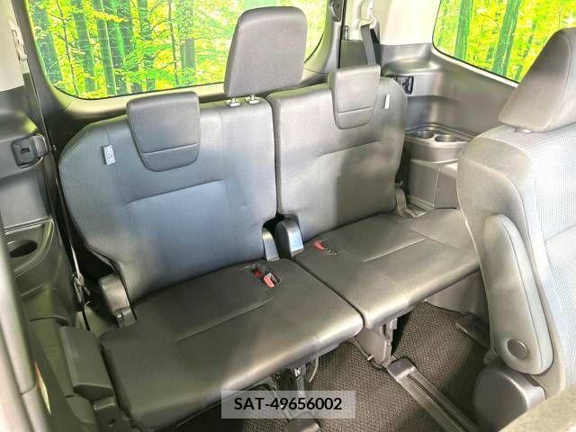 Toyota NOAH 2023-04 206185-10