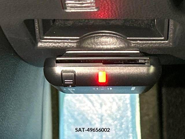 Toyota NOAH 2023-04 206185-7