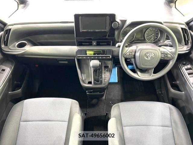 Toyota NOAH 2023-04 206185-1