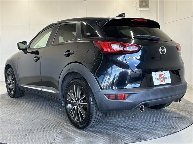 Mazda CX-3 2015-03 15147-6