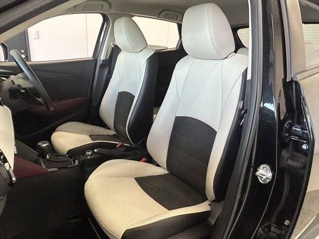 Mazda CX-3 2015-03 15147-21