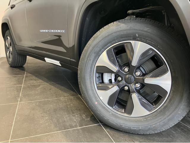Jeep GRAND CHEROKEE 2023-02 21930-25