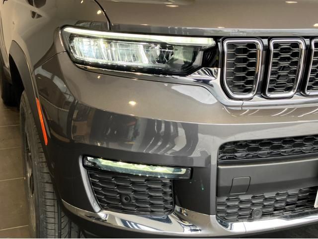 Jeep GRAND CHEROKEE 2023-02 21930-21