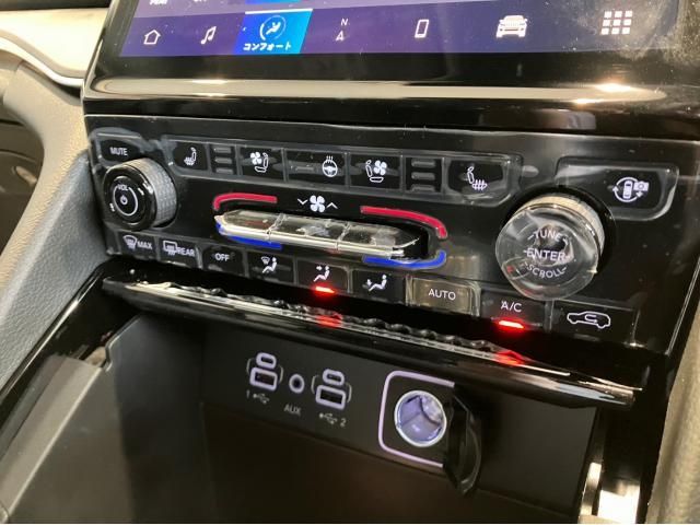 Jeep GRAND CHEROKEE 2023-02 21930-6