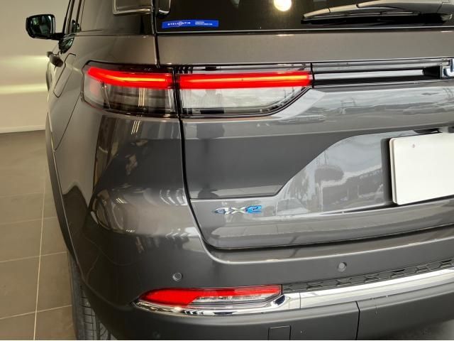 Jeep GRAND CHEROKEE 2023-02 21930-27