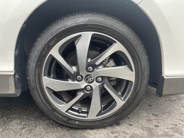 Toyota AQUA 2017-01 188397-12