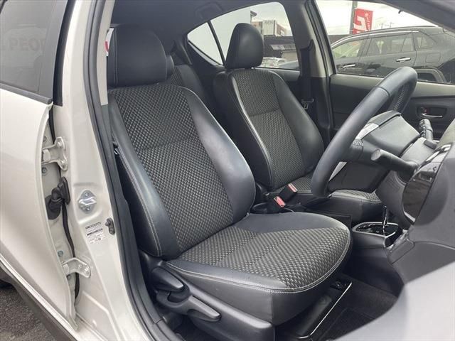 Toyota AQUA 2017-01 188397-17
