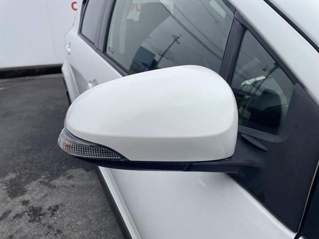 Toyota AQUA 2017-01 188397-11