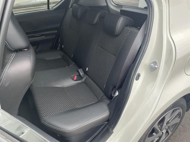 Toyota AQUA 2017-01 188397-20