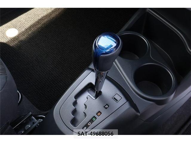 Toyota AQUA 2017-06 233667-8