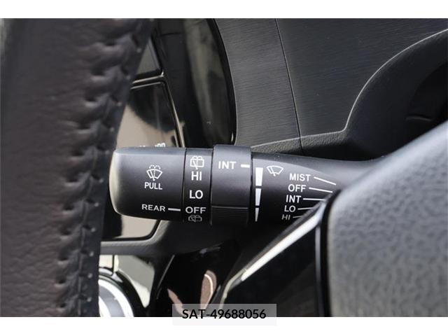 Toyota AQUA 2017-06 233667-15