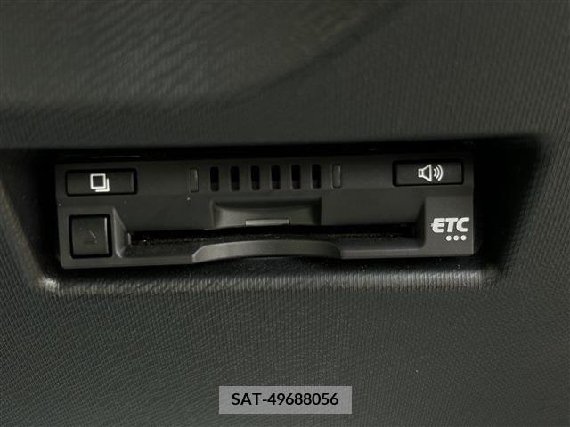 Toyota AQUA 2017-06 233667-16