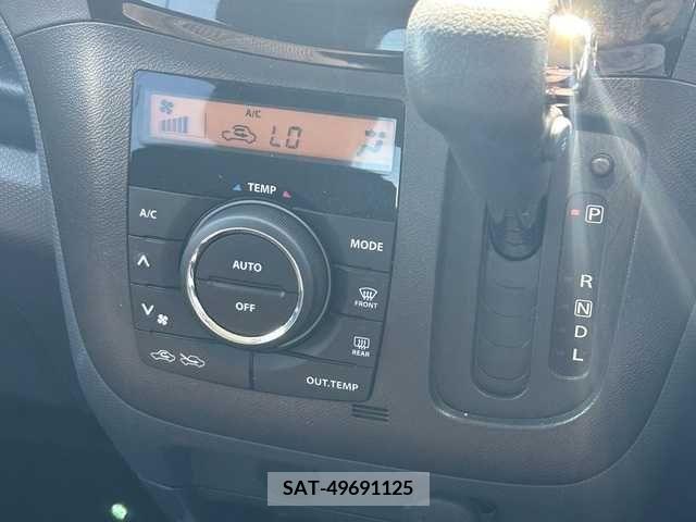 Suzuki SOLIO 2011-09 368397-13