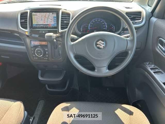Suzuki SOLIO 2011-09 368397-9