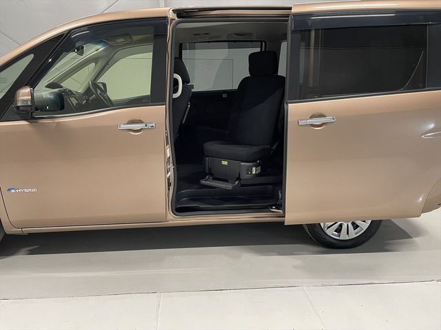 Nissan SERENA 2015-01 17923-4