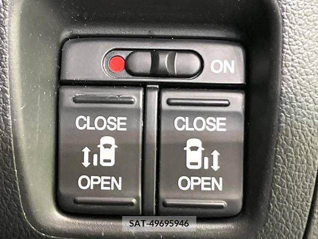 Honda N BOX CUSTOM 2016-06 306796-3