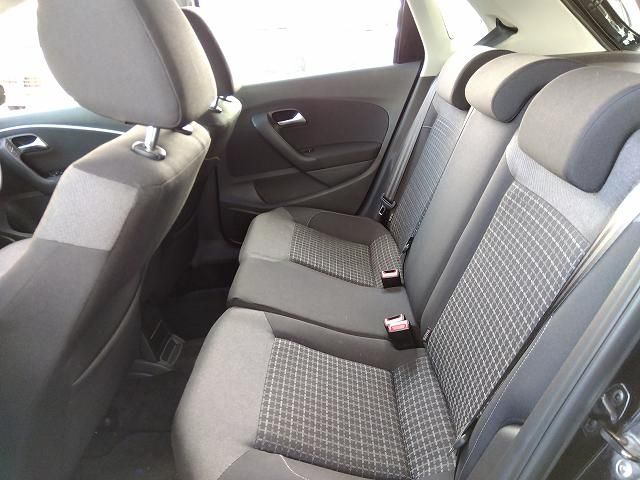 VolksWagen POLO 2016-11 22037-4