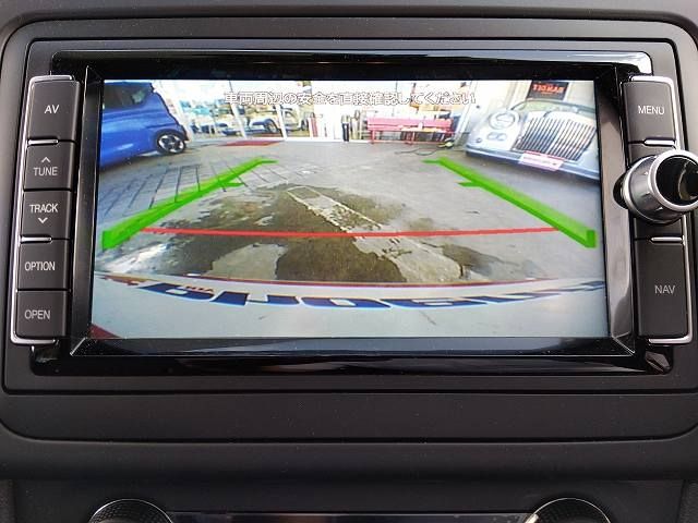 VolksWagen POLO 2016-11 22037-6