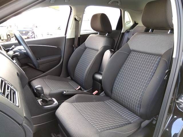 VolksWagen POLO 2016-11 22037-8