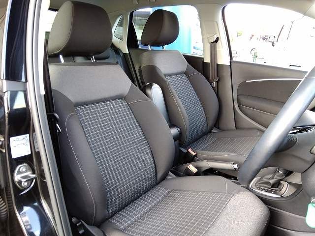 VolksWagen POLO 2016-11 22037-11