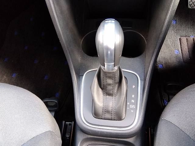 VolksWagen POLO 2016-11 22037-25