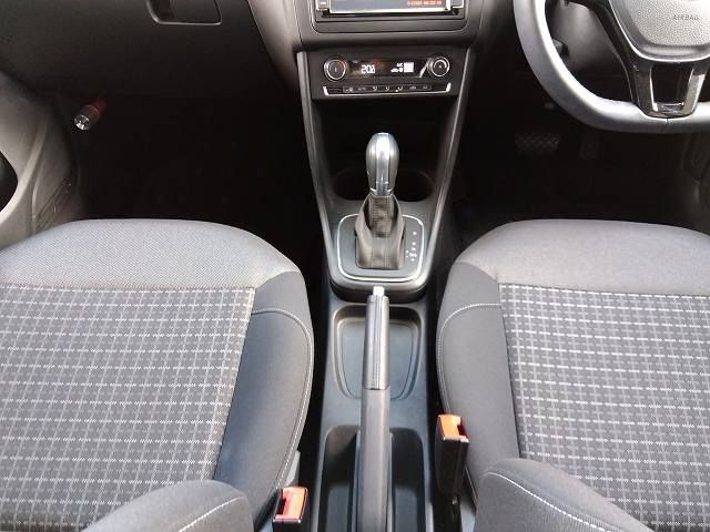 VolksWagen POLO 2016-11 22037-14