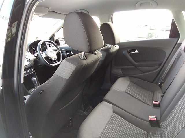 VolksWagen POLO 2016-11 22037-3