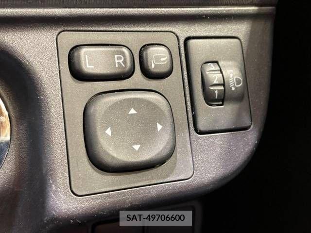 Toyota AQUA 2014-08 352433-3