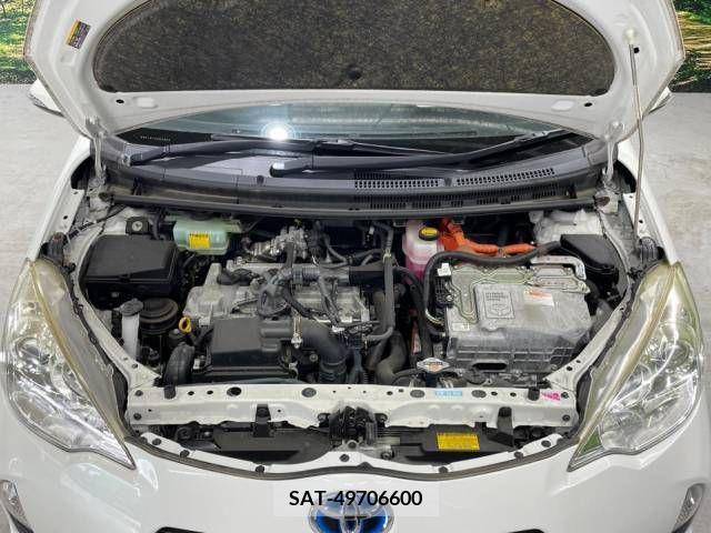 Toyota AQUA 2014-08 352433-17