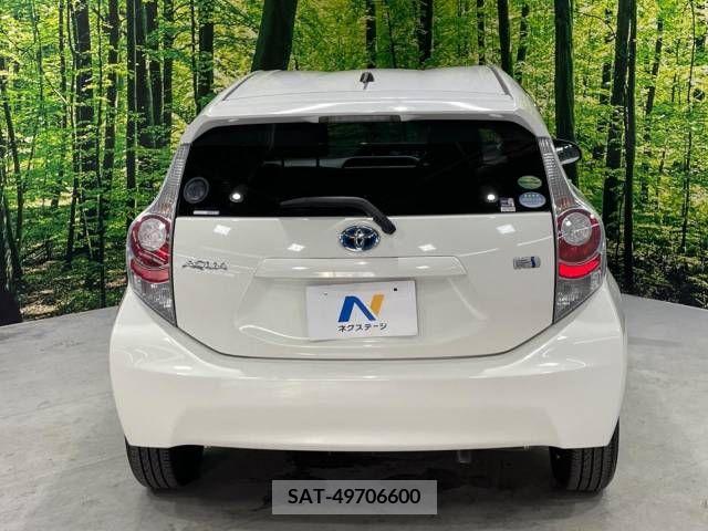Toyota AQUA 2014-08 352433-14