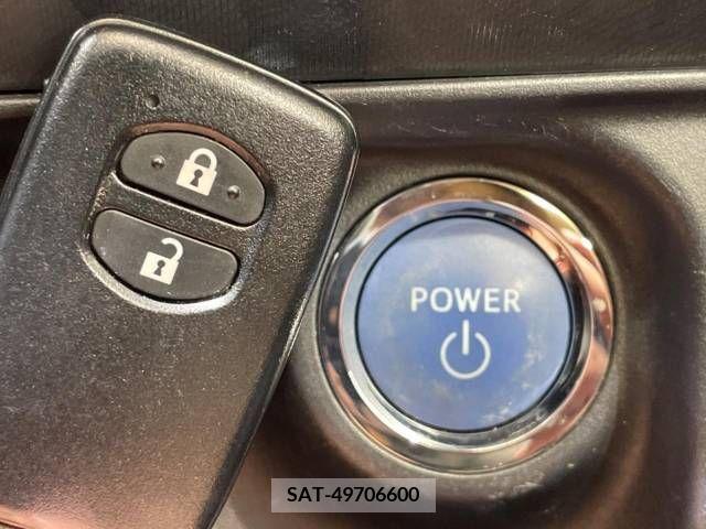Toyota AQUA 2014-08 352433-6