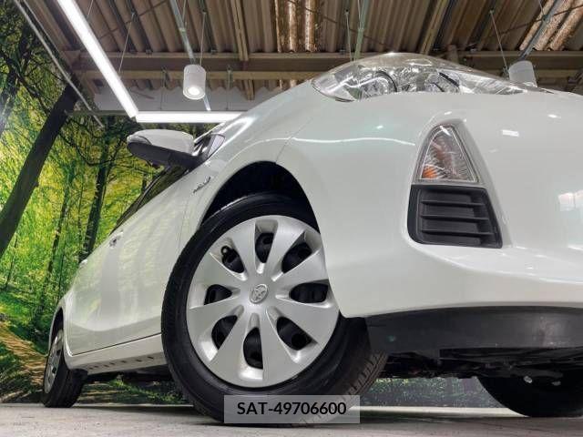 Toyota AQUA 2014-08 352433-12