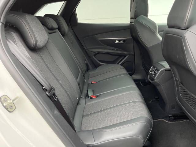 Peugeot 3008 2019-06 192107-9