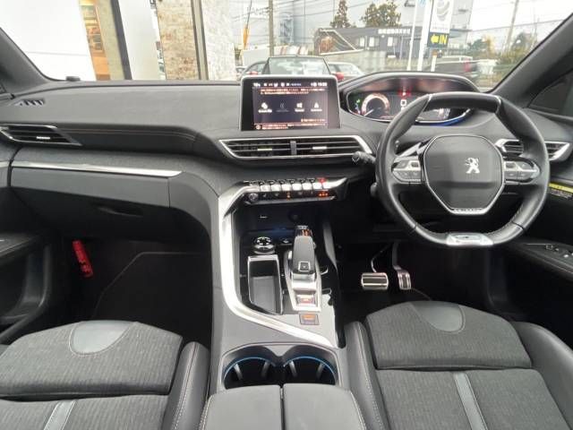 Peugeot 3008 2019-06 192107-1