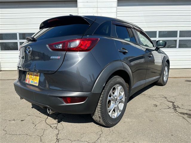 Mazda CX-3 2016-02 3114-5