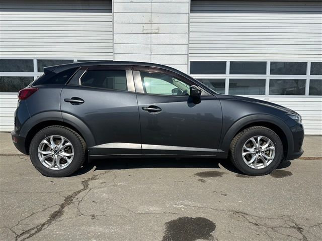 Mazda CX-3 2016-02 3114-4