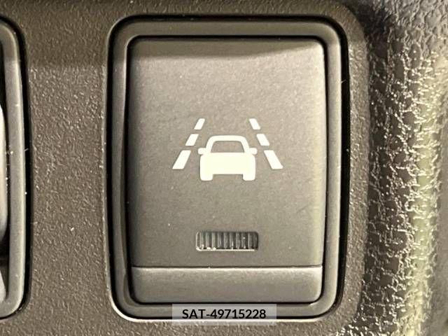 Nissan NOTE 2015-06 302375-5