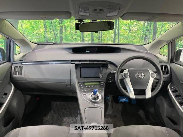 Toyota PRIUS 2011-06 366514-1