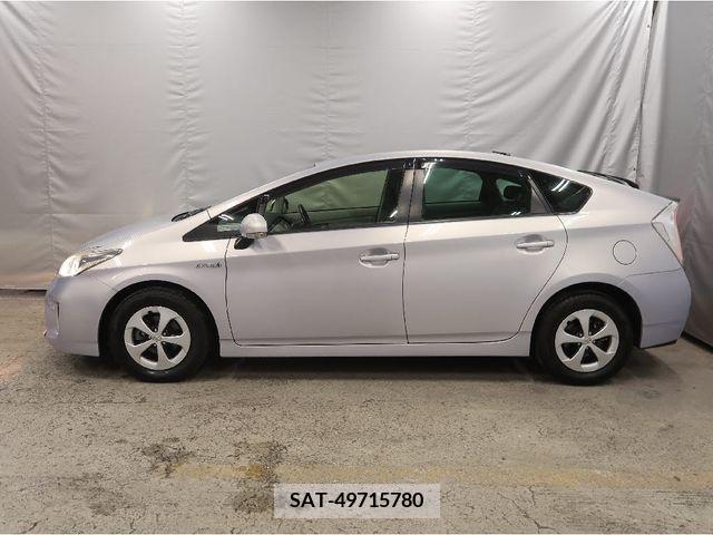 Toyota PRIUS 2013-09 352982-12