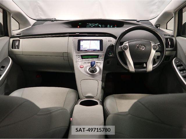 Toyota PRIUS 2013-09 352982-2